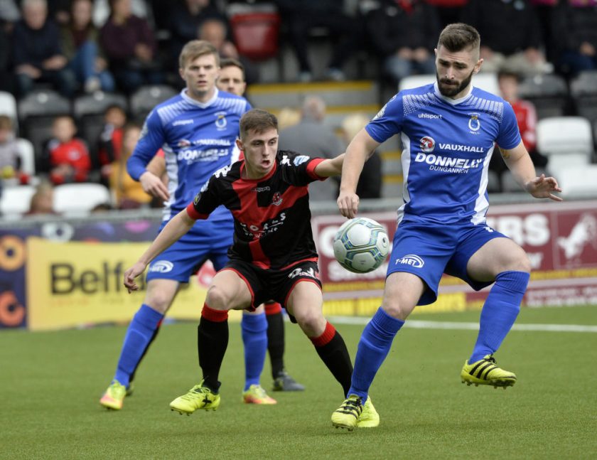 Dungannon Swifts vs Linfield FC