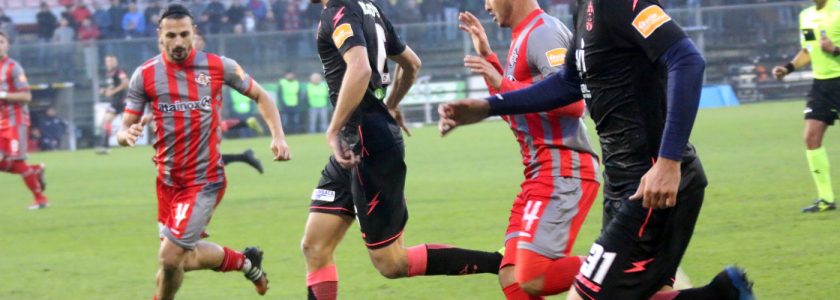 Crotone vs Cremonese