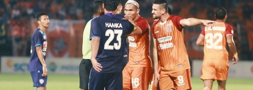 Pusamania Borneo FC vs Arema Malang