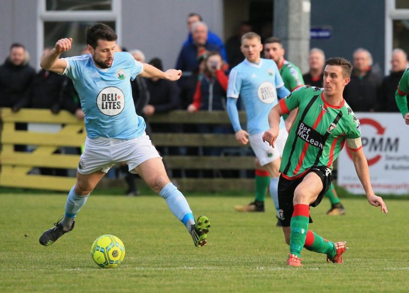 Glentoran FC vs Warrenpoint Town
