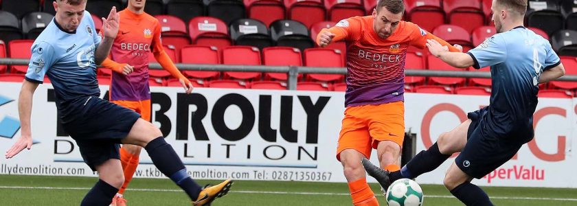 Glenavon Lurgan vs Institute FC
